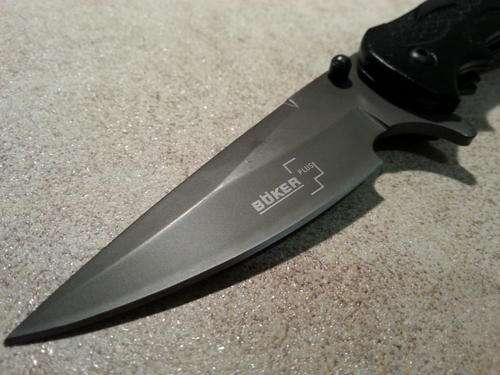 5 ON AUCTION R1 NO RESERVE ERV R498.00.00 BOKER KNIVES