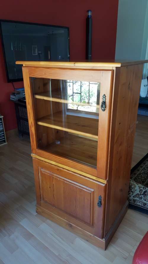 Large rustic dining suite with free Oregon pine display cabinet
