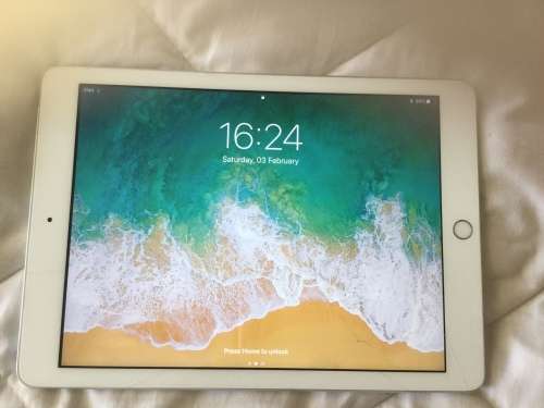 IPAD (5th generation ) WIFI-CELLULAR WARRANTY UNTIL AUGUST 2018. Pls read.