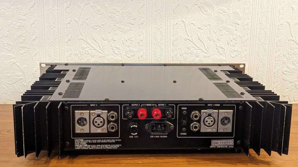 Fostex Laboratory Series FTX 300 High End Power Amplifier