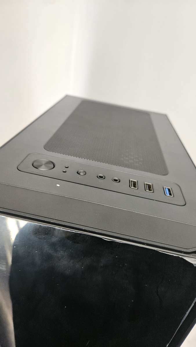 Brand New! Micro ATX Gaming Case w/ 4 LED Fans