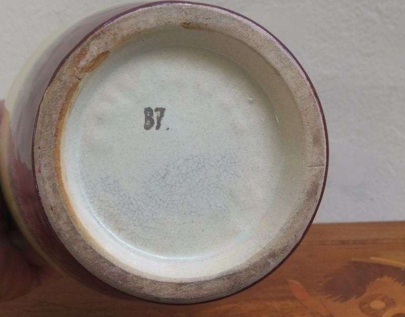 A GORGEOUS RARE VINTAGE WEST GERMAN ""LAVA"" VASE IN GREAT CONDITION