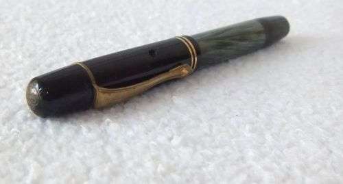 Vintage fountain pen with 14ct gold nib
