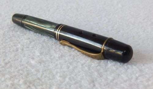 Vintage fountain pen with 14ct gold nib
