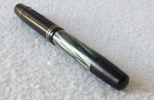 Vintage fountain pen with 14ct gold nib