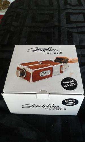 **LIKE NEW** SMARTPHONE PROJECTOR 2.O (CINEMA IN A BOX)READY BUILT