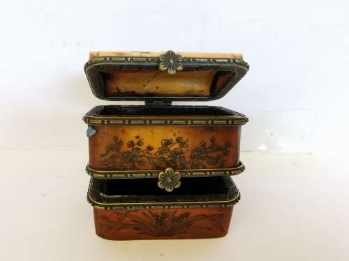 Antique Chinese Eastern Bone made two-layer small jewel box