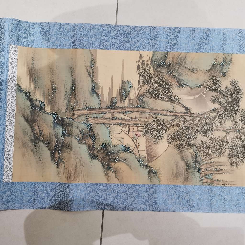 Old vintage Chinese scroll painting