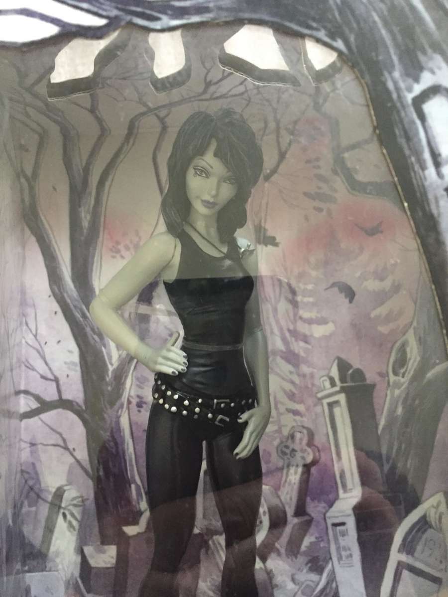 San Diego Comic Con Exclusive Action Figure DC Universe Vertigo Death by DC Comics