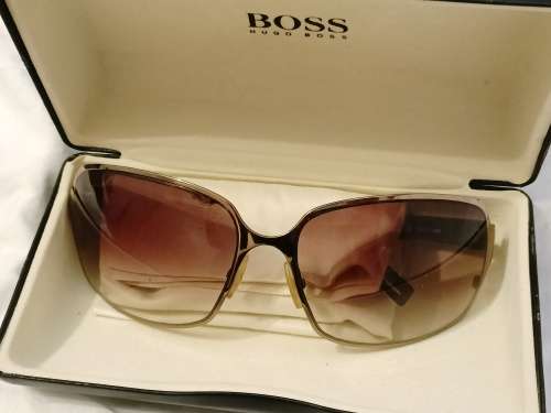 Hugo Boss Sunglasses including case