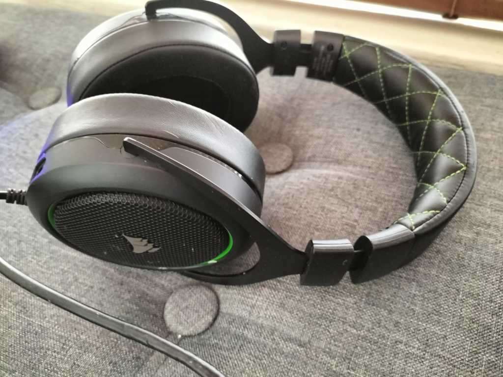 Sony PS4 500GB with 1TB HDD & Corsair Headphones