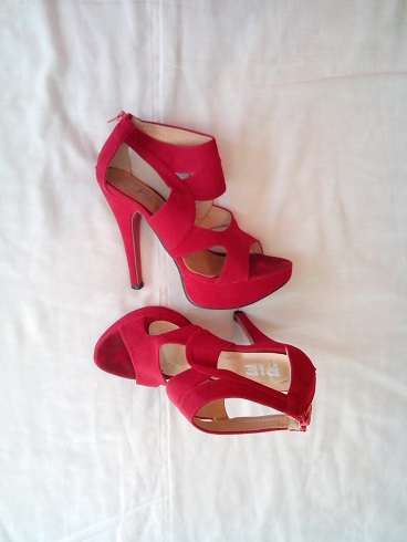 RED BANDAGE HEELS - SIZE 4