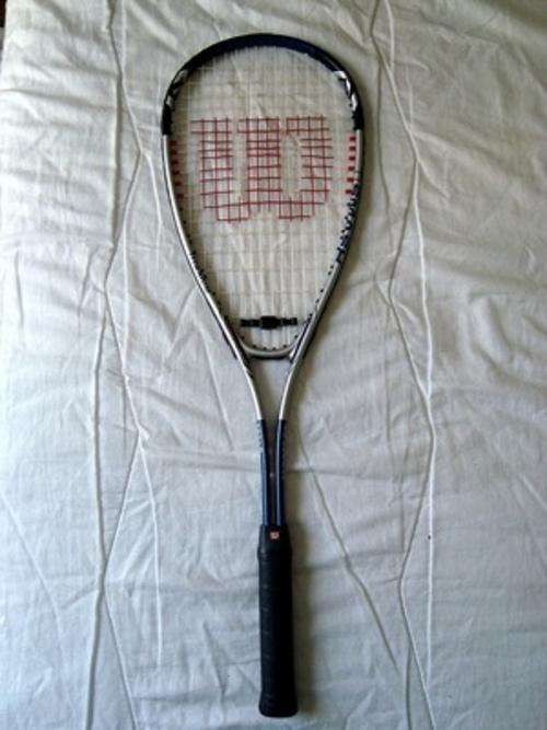NEW *R699* WILSON TITANIUM SMASH SQUASH RACKET!