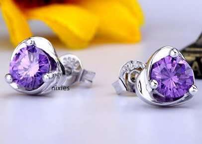 BEAUTIFUL AMETHYST SWAROVSKI EARRING STUDS
