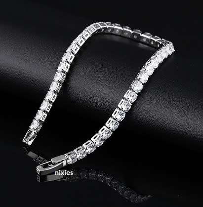 EXQUISITE SWAROVSKI ELEMENTS DIAMOND TENNIS BRACELET