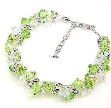 EXQUISITE SOFT PERIDOT REAL SWAROVSKI CRYSTAL BRACELET