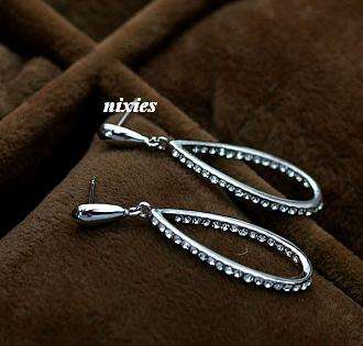 GORGEOUS SWAROVSKI DIAMOND HUGGIES