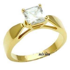 DAZZLING TOP SIMULATED DIAMOND SOLITAIRE RING  - SIZE 7(O)