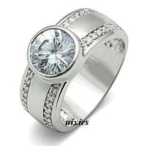 AWESOME DIAMOND CZ RING  - SIZE 6/7/8/9 AVAILABLE