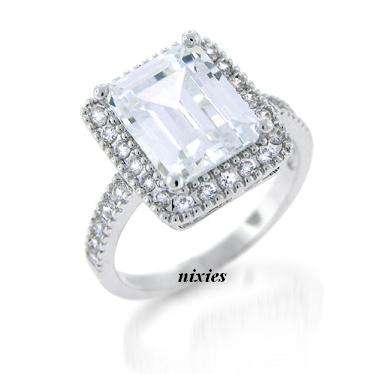 DAZZLING SIMULATED DIAMOND ENGAGEMENT RING - 925 SS *SIZE 7.5*