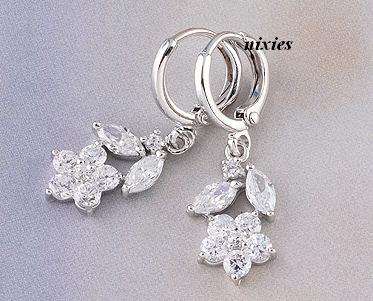 STYLISH CLEAR CUBIC ZIRCONIA DROP EARRINGS