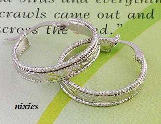 ELEGANT WHITE GOLD HUGGIES
