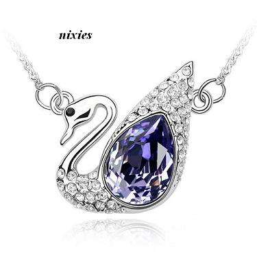 DAZZLING SWAROVSKI SWAN PENDANT on chain