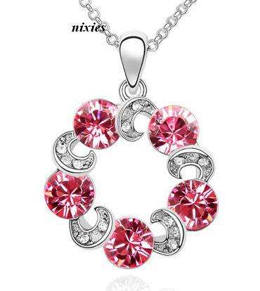 EXQUISITE SWAROVSKI SAPPHIRE CIRCLE PENDANT on chain