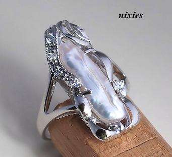 EYE CATCHING WHITE GOLD BLISTER PEARL RING - SIZE 8(Q)