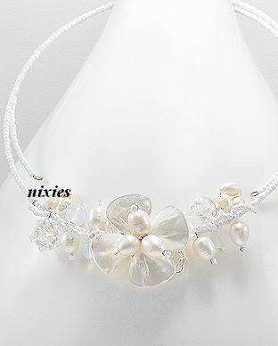 DAZZLING FRESH WATER & MOTHER OF PEARL CHOKER