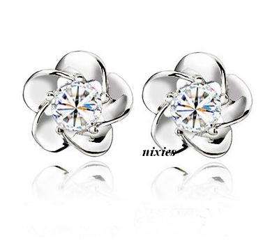 ELEGANT TOP DIAMOND CZ'S  IN SOLID SILVER