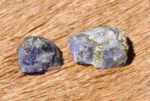 JUST ARRIVED *** Top Mineral Specimen Natural Tanzanite 18.70ct *** Starting @ R1 !!!