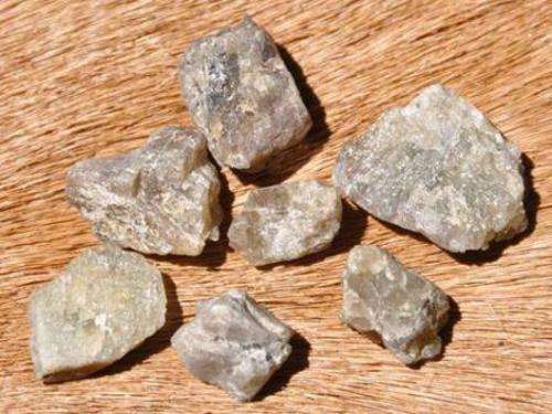 JUST ARRIVED *** Top Mineral Specimen Natural Tanzanite 74.72ct *** Starting @ R1 !!!