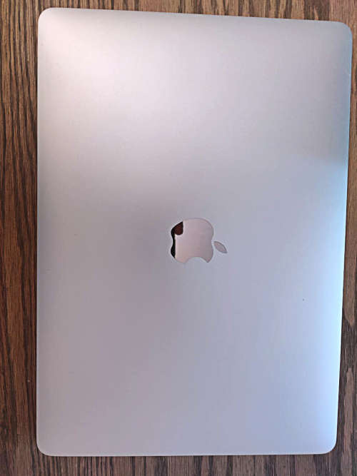 MacBook Pro 13 inch 2017 2.3GHz/8GB Ram/128GB SSD/Read description
