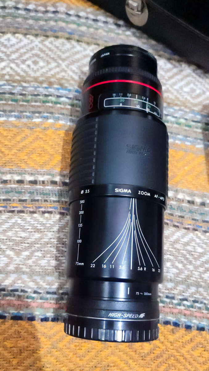 Lens Bundle | Sigma Zoom 75-300mm  |  Kiron macro 80-200mm | RMC Tokina 80-200mm | READ DESCRIPTION
