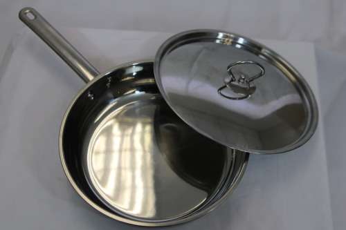 CHUKBOK - Heavy Bottom Stainless Steel Induction Ready Cookware 24cm Fry pan + Lid (Display Item)