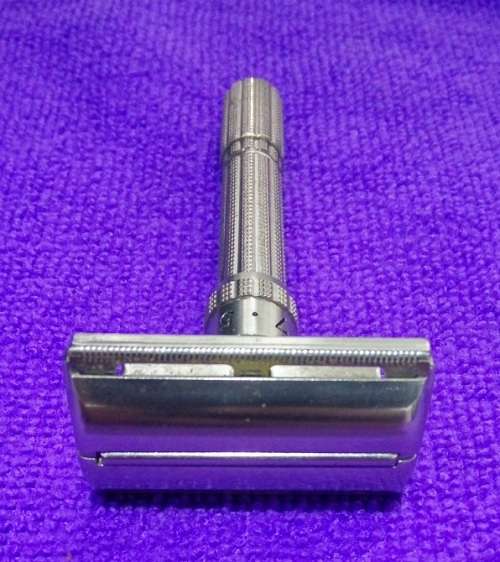 Vintage Gillette Slim Adjustable Razor (H2, 1962)