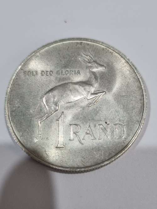 SA Republic Silver 1967 R1 coin (80% and 15g) - extremely good condition