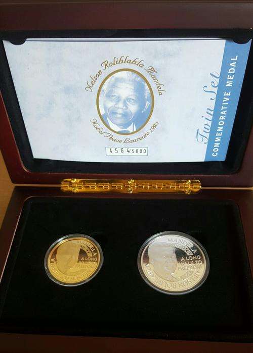 MANDELA NOBEL PEACE LAUREATE 1993 TWIN SET #1oz gold and 1oz Silver#@@@CARZY R1