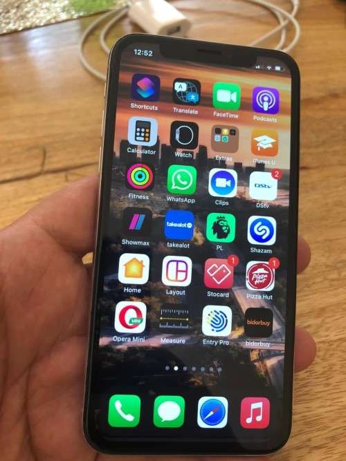 Iphone X 64 GB pre owned