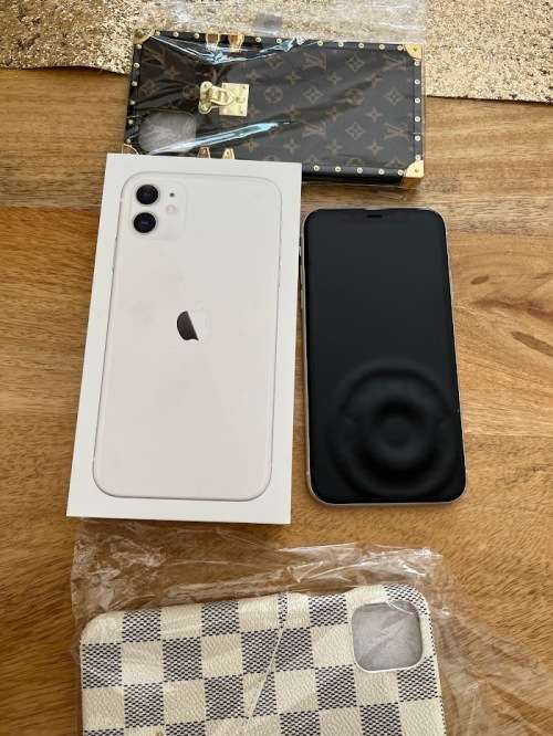 Iphone 11 64GB Pre Owned- Like new not a scratch on it!!!