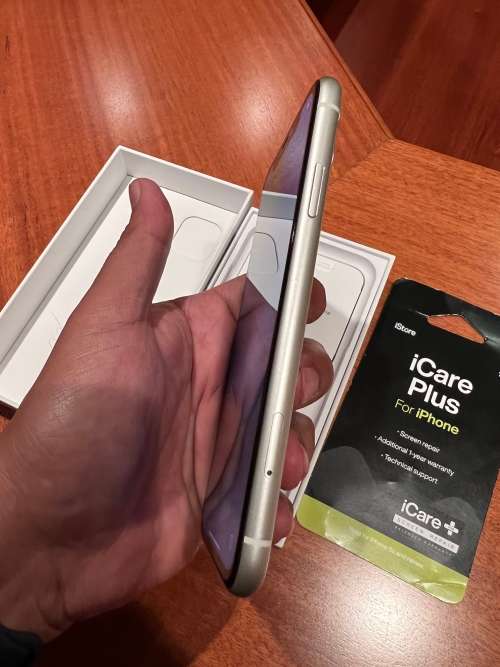 Iphone 11 64GB With Icare