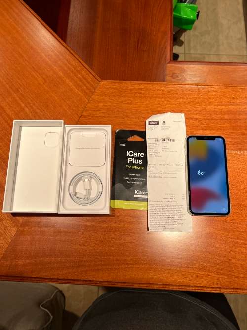 Iphone 11 64GB With Icare