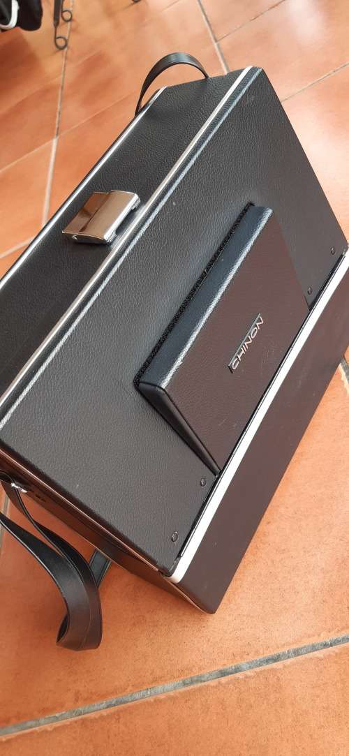 Chinon 805 S Direct Sound Movie Camera in original Carrying Case