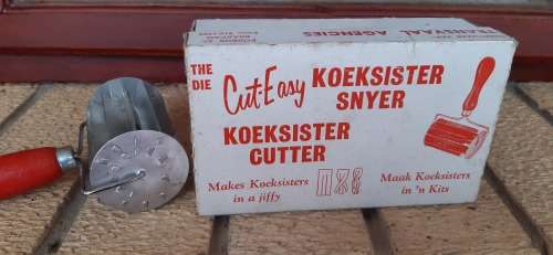 Vintage Cut-Easy Koeksister Cutter