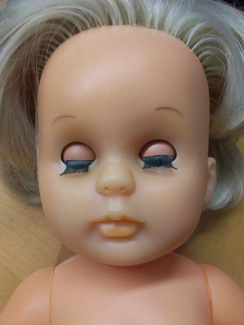 VINTAGE FIRST LOVE DOLL - 48 CM - BEAUTIFULL CONDITION