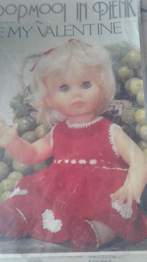 VINTAGE DOLL KNITTING: FIRST LOVE DOLL BE MY VALENTINE