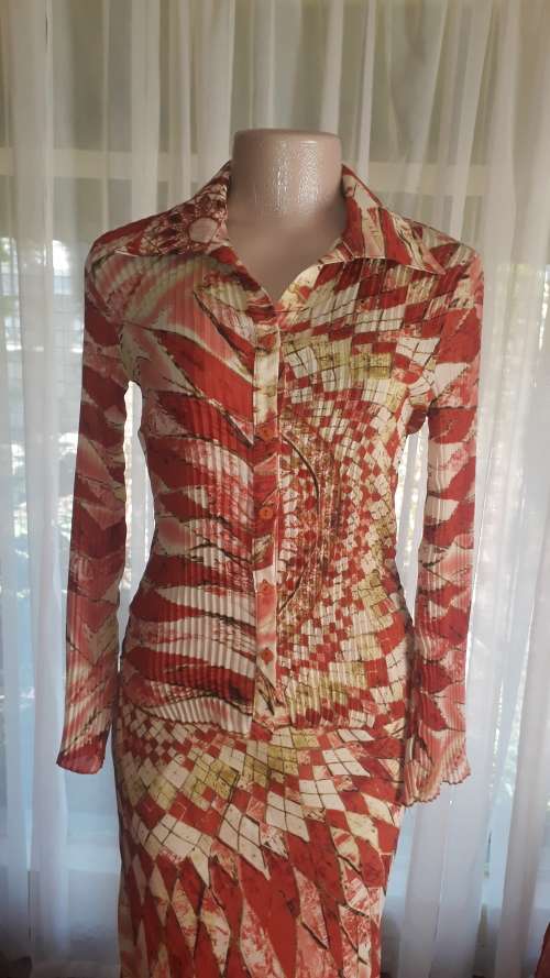 LADIES PLEATED BLOUSE