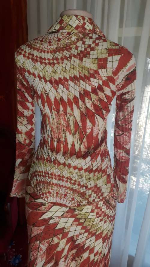 LADIES PLEATED BLOUSE