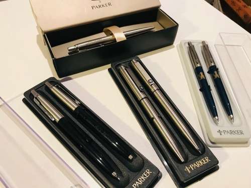 Large Lot- Parker Pens!!! All In Holders!!Dont Miss Out!!!